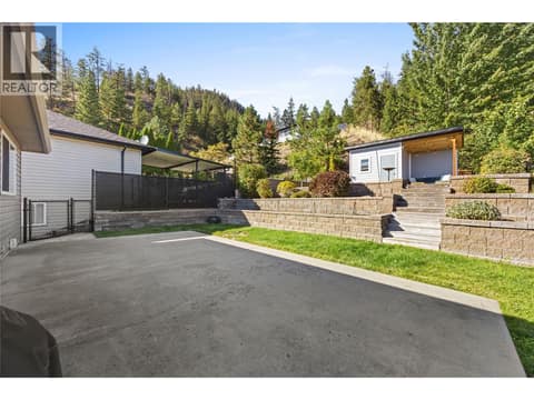 Photo 6 of 2322 Shannon Heights Place, Shannon Lake, West Kelowna