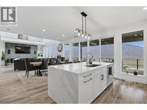 Photo 14 of 848 Cantle Drive, Batchelor Heights, Kamloops