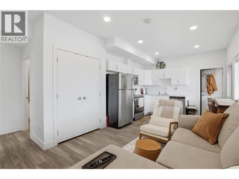 2-bedroom suite at 848 Cantle Drive, Batchelor Heights, Kamloops