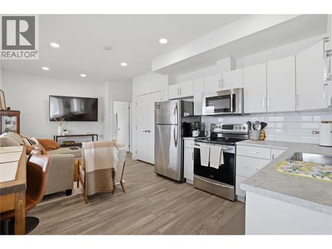 2-bedroom suite at 848 Cantle Drive, Batchelor Heights, Kamloops