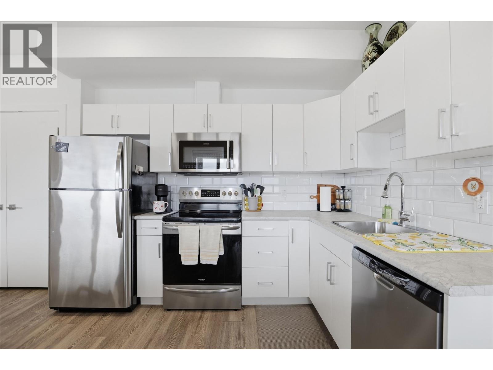 2-bedroom suite at 848 Cantle Drive, Batchelor Heights, Kamloops