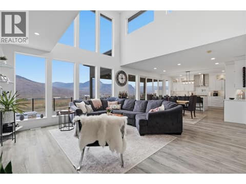 Photo 7 of 848 Cantle Drive, Batchelor Heights, Kamloops