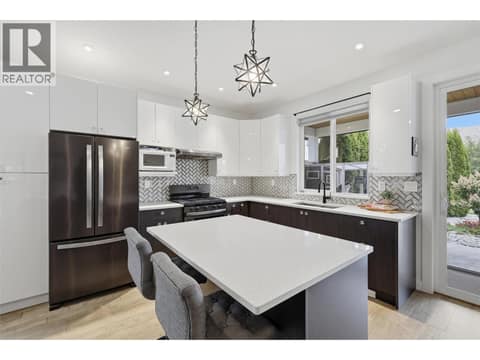 Photo 49 of 1848 PARKCREST Avenue, Brocklehurst, Kamloops