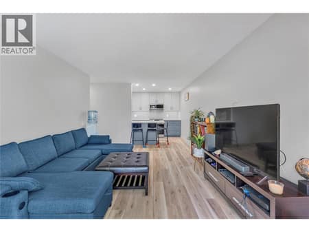 Photo 2 of 922 Dynes Avenue Unit# 309, Main North, Penticton