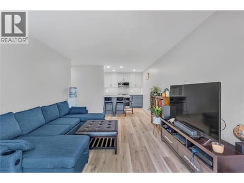 Photo 2 of 922 Dynes Avenue Unit# 309, Main North, Penticton