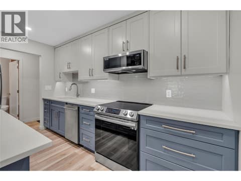 Photo 5 of 922 Dynes Avenue Unit# 309, Main North, Penticton