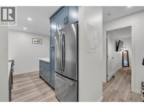 Photo 8 of 922 Dynes Avenue Unit# 309, Main North, Penticton