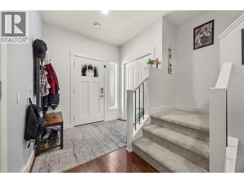 Entry at 10724 Bottom Wood Lake Road Unit# 4, Lake Country South West