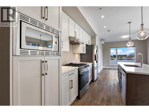 Photo 4 of 875 UNIVERSITY Drive Unit# 203, Sahali, Kamloops