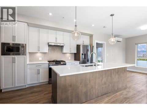 Photo 6 of 875 UNIVERSITY Drive Unit# 203, Sahali, Kamloops