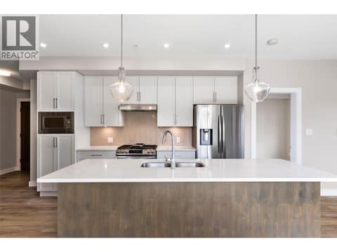 Photo 7 of 875 UNIVERSITY Drive Unit# 203, Sahali, Kamloops