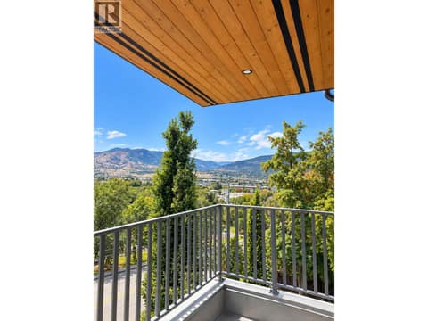 Photo 16 of 591 Vancouver Avenue, Main North, Penticton