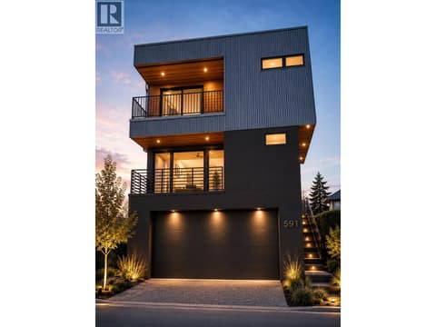 Photo 2 of 591 Vancouver Avenue, Main North, Penticton