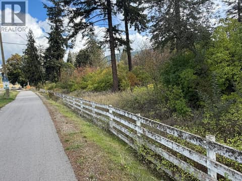 Photo 23 of 5440 Silver Star Road, City of Vernon