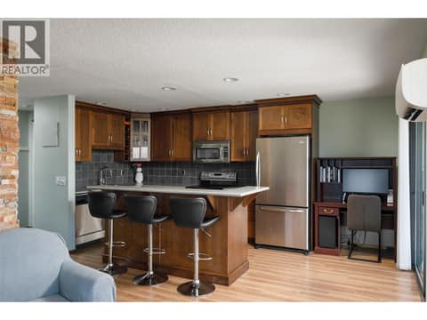Photo 5 of 737 Leon Avenue Unit# 807, Kelowna North
