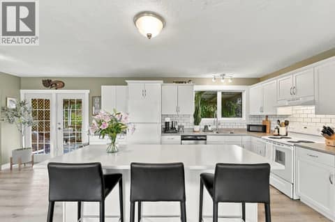 Photo 10 of 1029 Quesnel Road, Lower Mission, Kelowna