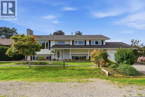 Photo 2 of 1029 Quesnel Road, Lower Mission, Kelowna