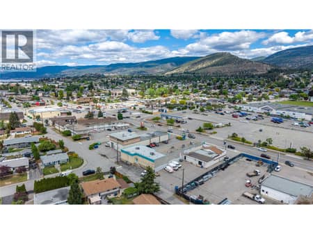 Photo 2 of 1505 Main Street, Main North, Penticton