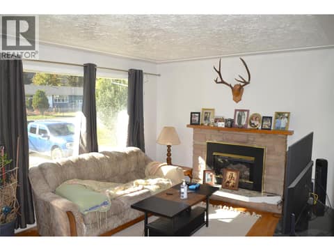Photo 6 of 2022 Glenwood Drive, Valleyview, Kamloops