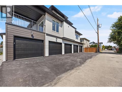 Extra parking in front of garages at 773 Kinnear Avenue Unit# 2, Kelowna South