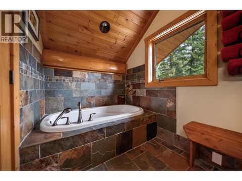 Photo 67 of 6470 Mckinney Road, Oliver Rural