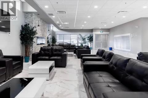 Common area lounge at 925 Leon Avenue Unit# 408, Kelowna North