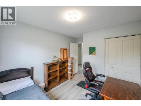Photo 17 of 7503 HOWIS Crescent, Main Town, Summerland