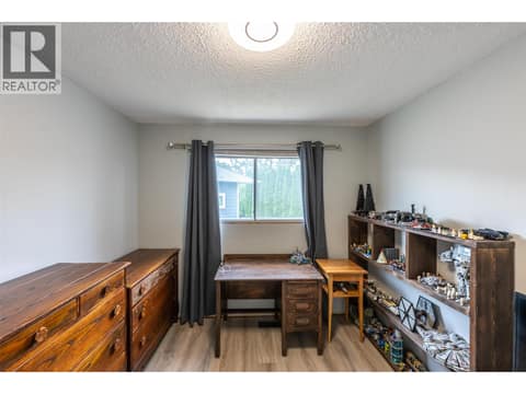 Photo 19 of 7503 HOWIS Crescent, Main Town, Summerland