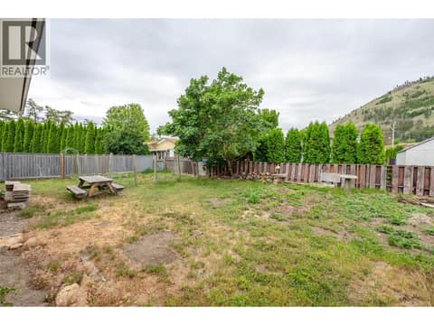 Photo 28 of 7503 HOWIS Crescent, Main Town, Summerland