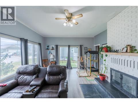 Photo 3 of 7503 HOWIS Crescent, Main Town, Summerland