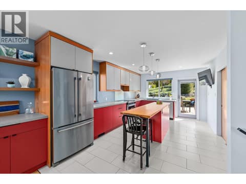 Photo 12 of 158 Grandview Street, Uplands/Redlands, Penticton