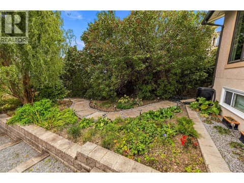 Front yard at 2350 Thacker Drive, Lakeview Heights, West Kelowna