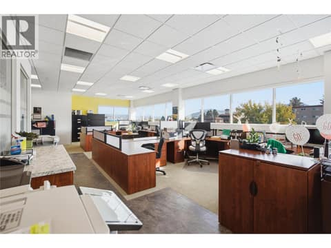 Photo 11 of 1370 Summit Drive Unit# B, Sahali, Kamloops