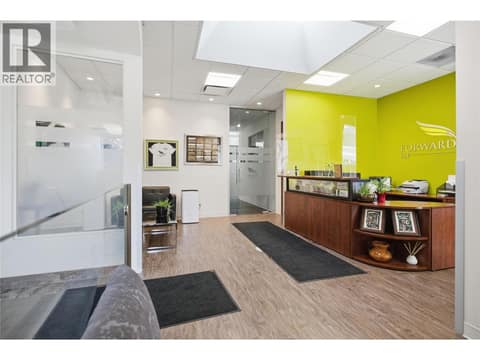 Photo 5 of 1370 Summit Drive Unit# B, Sahali, Kamloops