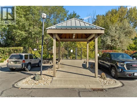Gate access to the river’s trail at 970 LORNE Street Unit# 405, South Kamloops