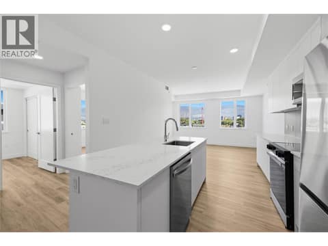 Photo 6 of 270 Riverside Drive Unit# 412, Main North, Penticton
