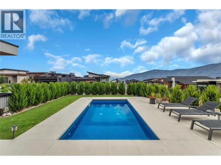 Saltwater pool with automatic cover. at 9783 Centrestone Drive, Lake Country North West