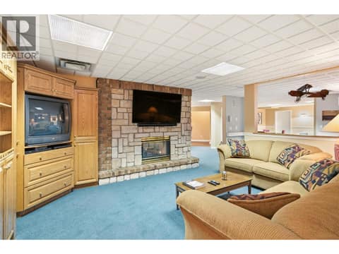 Downstairs Entertainment Area at 2550 Grantham Road, South East Kelowna