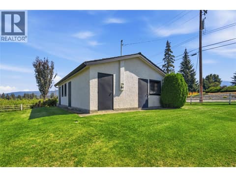 Duplex-Style Pickers Cabin at 2550 Grantham Road, South East Kelowna