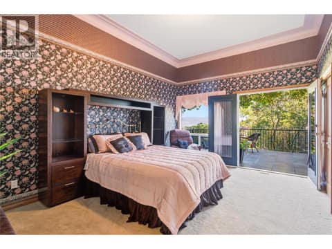 Main level bedroom at 2550 Grantham Road, South East Kelowna