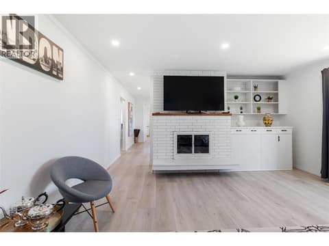 Photo 10 of 2618 Thacker Drive, Lakeview Heights, West Kelowna