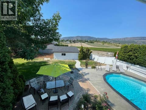 Photo 4 of 2618 Thacker Drive, Lakeview Heights, West Kelowna