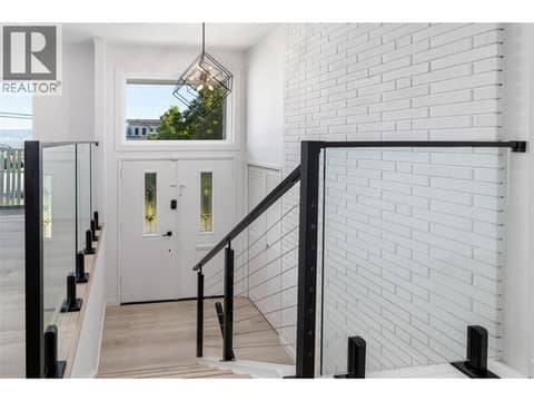 Photo 7 of 2618 Thacker Drive, Lakeview Heights, West Kelowna