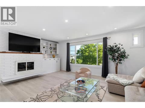 Photo 9 of 2618 Thacker Drive, Lakeview Heights, West Kelowna