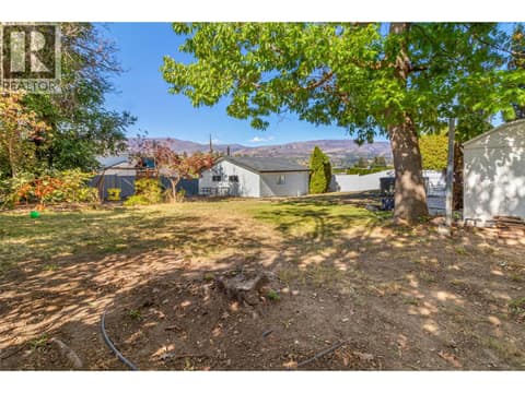 Detached Garage at 2618 Thacker Drive, Lakeview Heights, West Kelowna