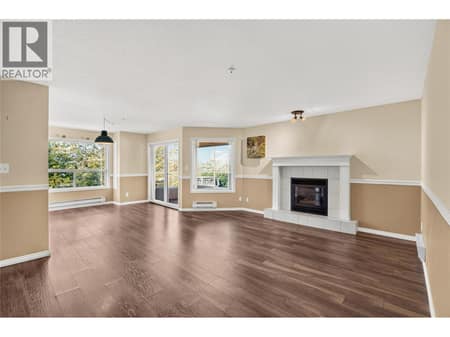 Photo 2 of 1750 ATKINSON Street Unit# 301, Main South, Penticton