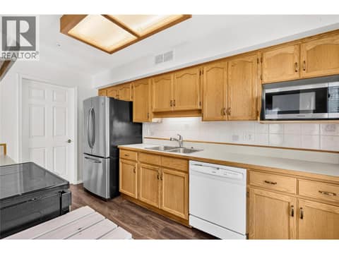 Photo 9 of 1750 ATKINSON Street Unit# 301, Main South, Penticton