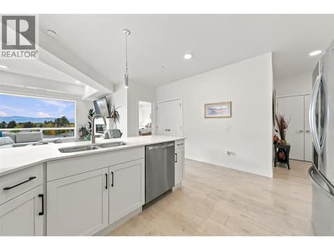 Photo 11 of 651 DUNES Drive Unit# 302, Westsyde, Kamloops
