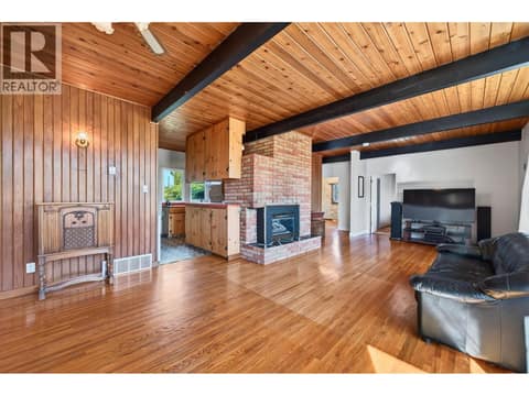 Photo 4 of 1020 Southill Street, Brocklehurst, Kamloops
