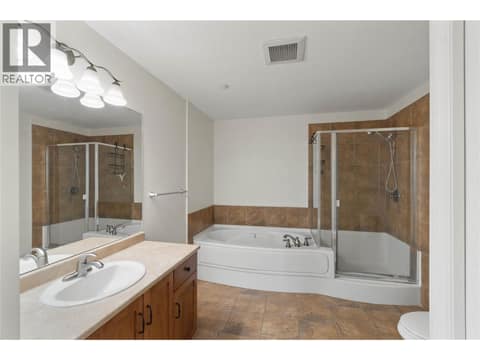 Photo 15 of 1390 HILLSIDE Drive Unit# 207, Dufferin/Southgate, Kamloops